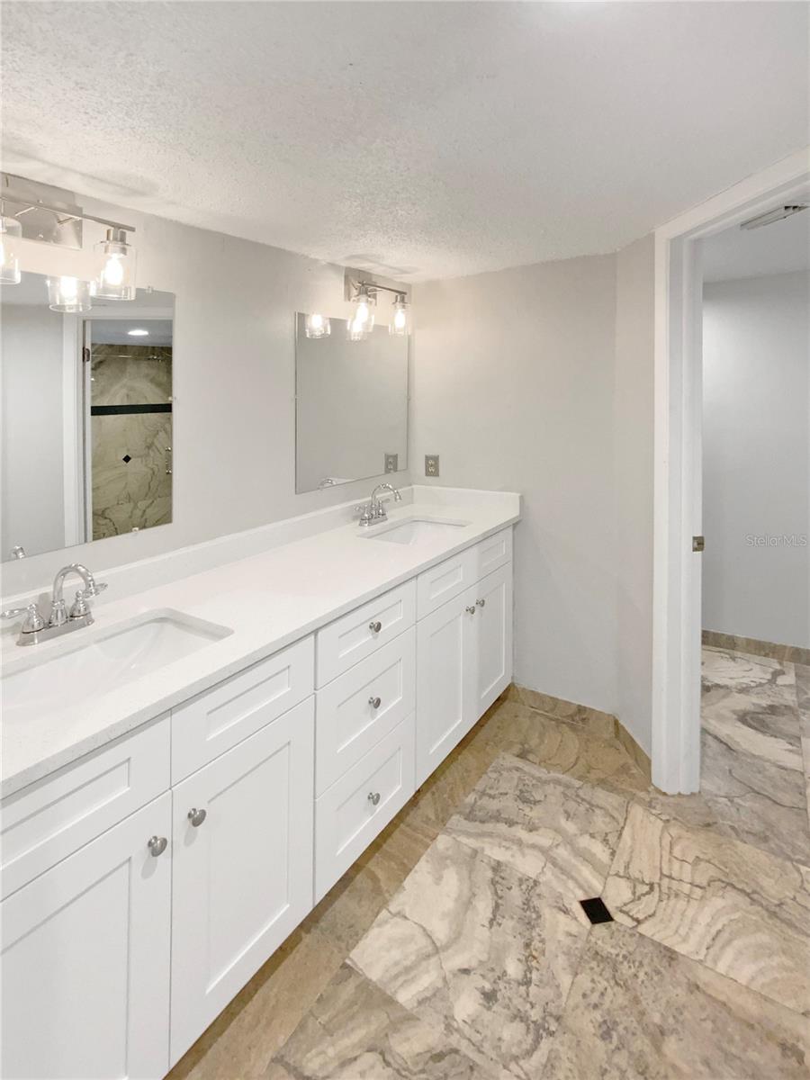 2011 ARBOR DR, CLEARWATER, FL, 33760