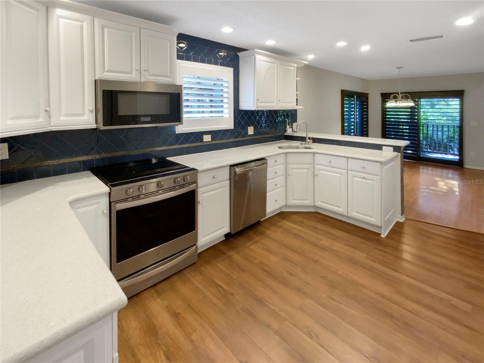2011 ARBOR DR, CLEARWATER, FL, 33760