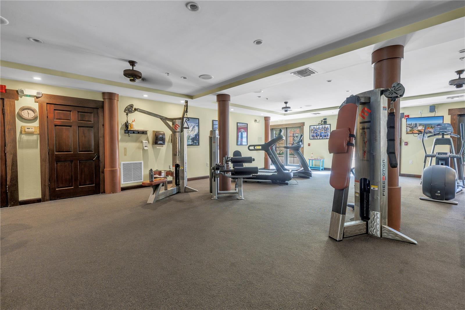 100 4TH AVE S #207, ST PETERSBURG, FL, 33701