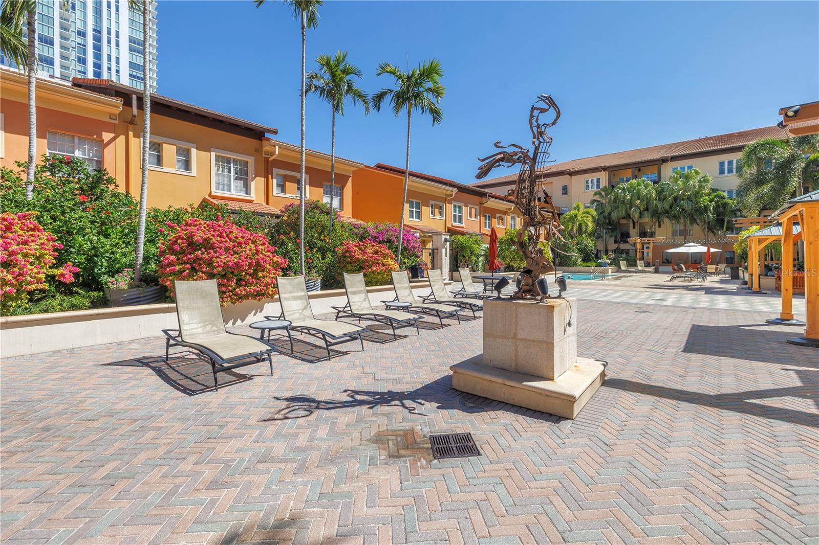 100 4TH AVE S #207, ST PETERSBURG, FL, 33701