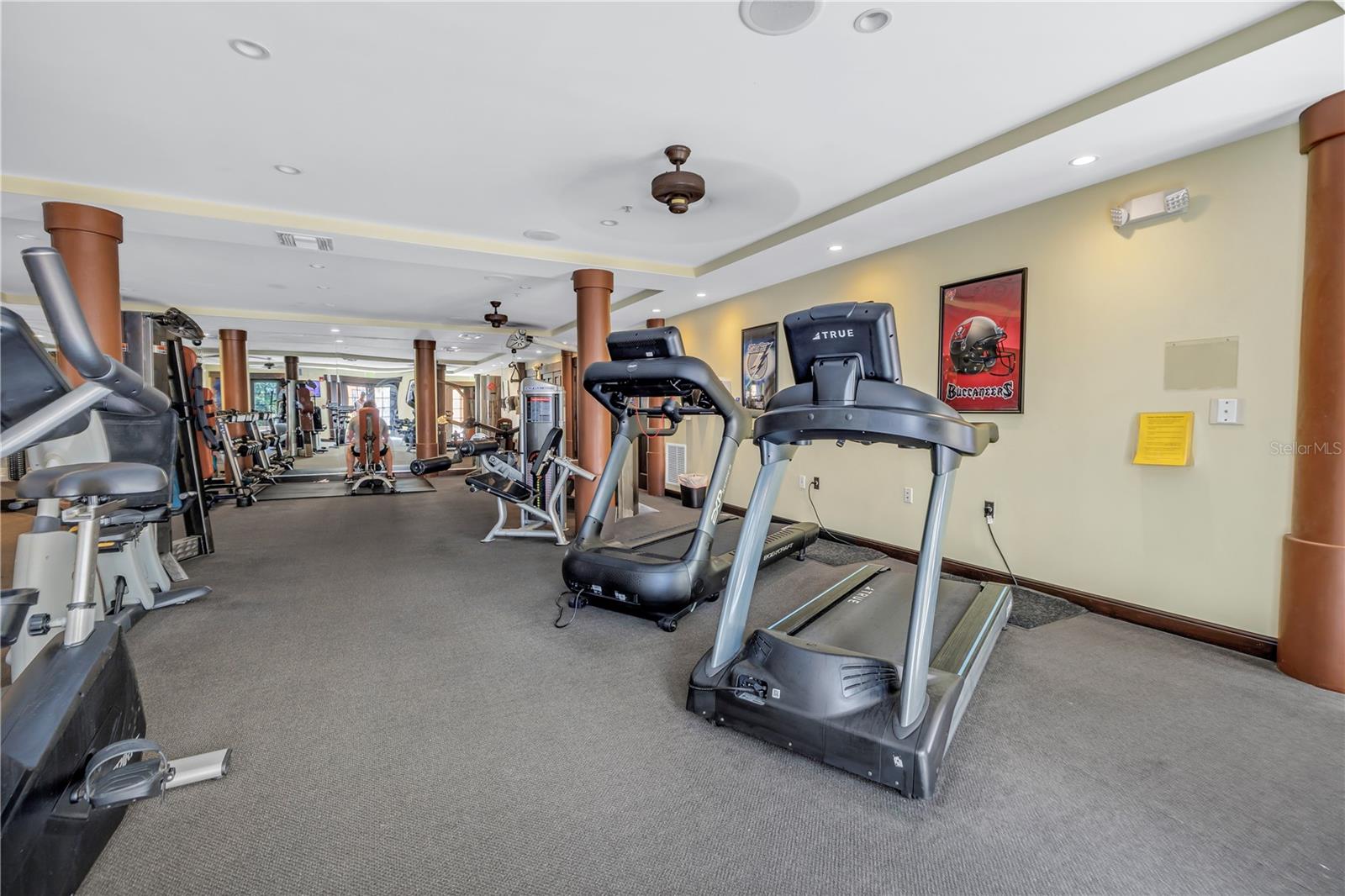 100 4TH AVE S #207, ST PETERSBURG, FL, 33701