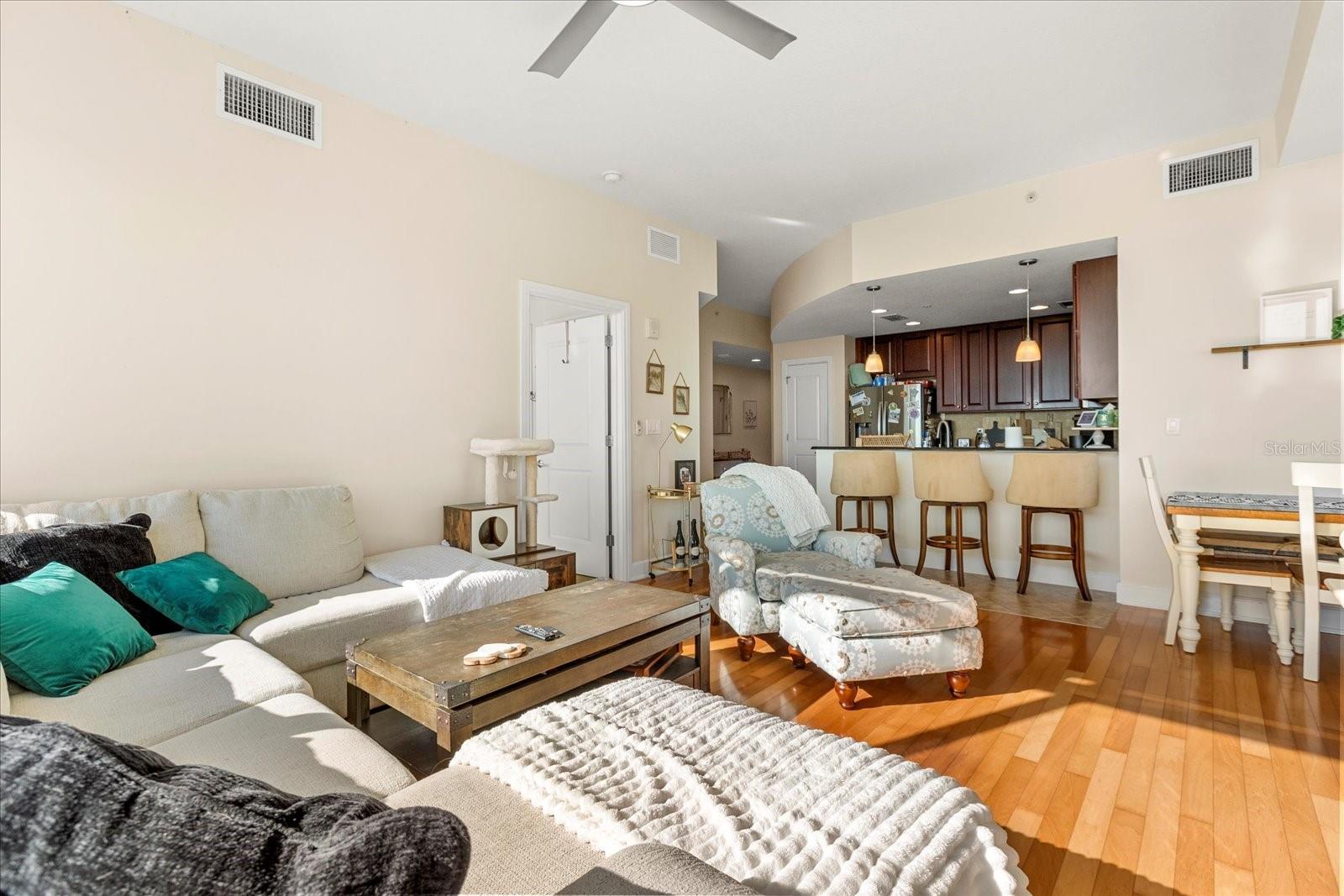 101 S EOLA DR #902, ORLANDO, FL, 32801