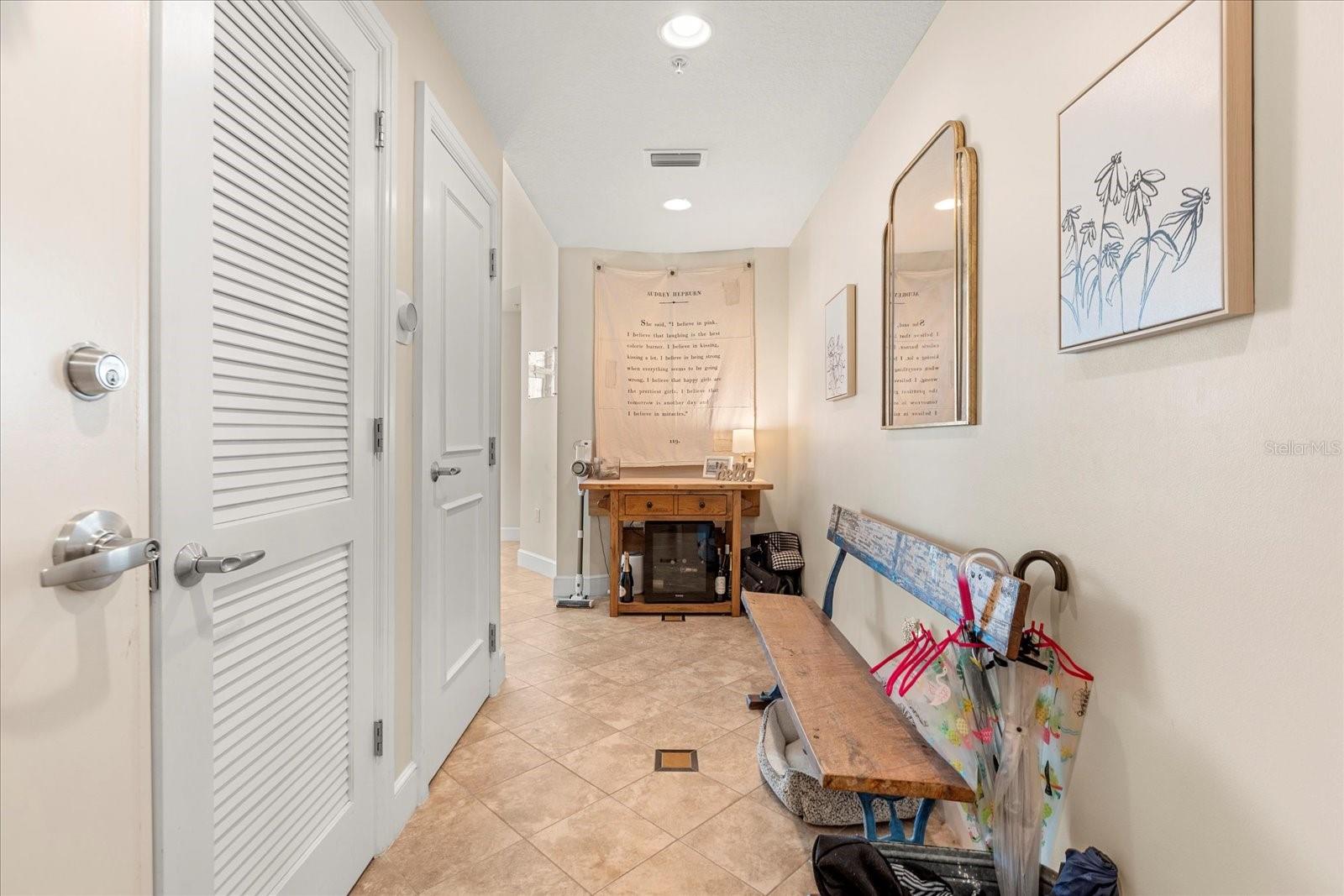101 S EOLA DR #902, ORLANDO, FL, 32801