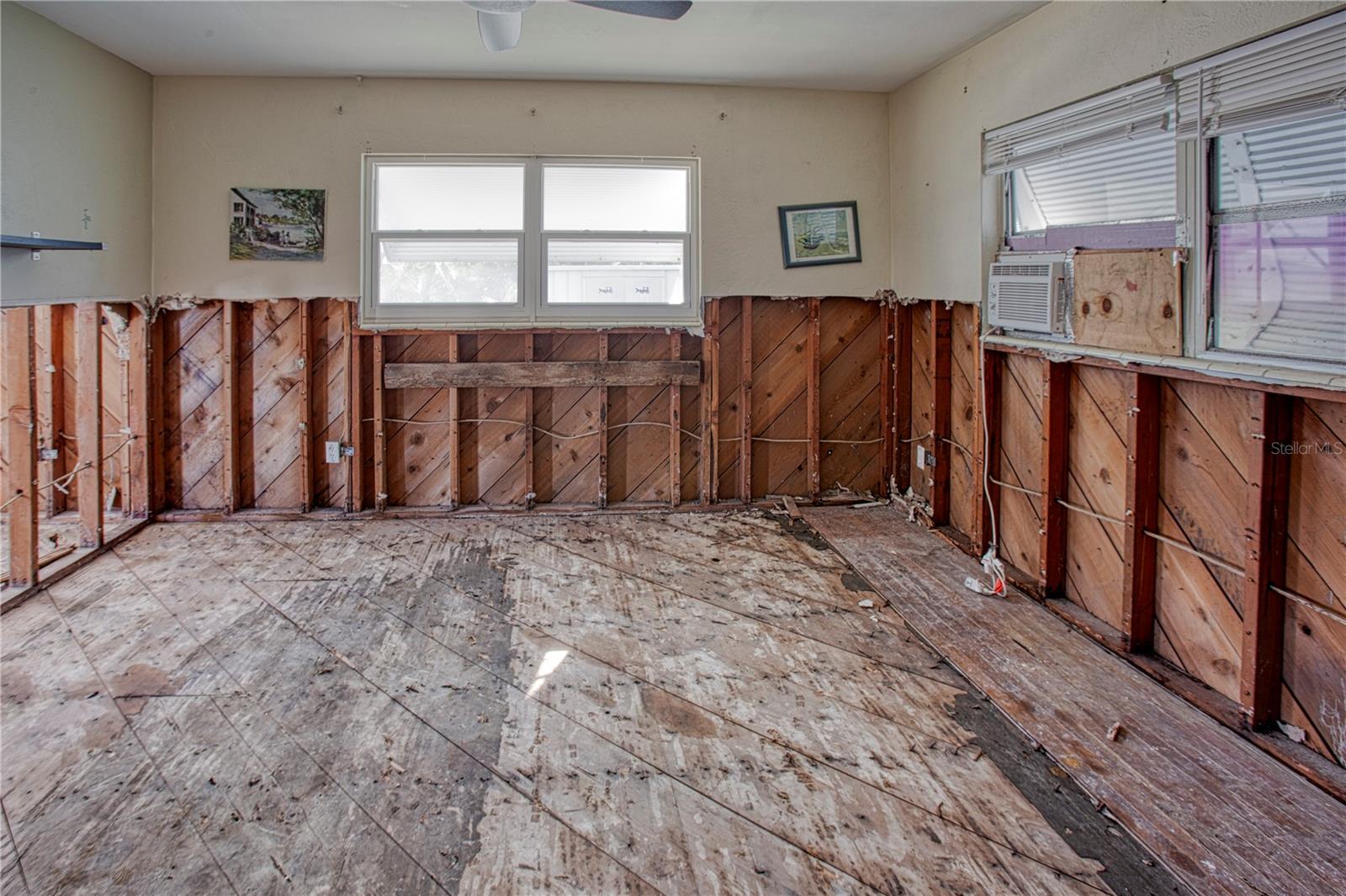13098 BOCA CIEGA AVE, MADEIRA BEACH, FL, 33708