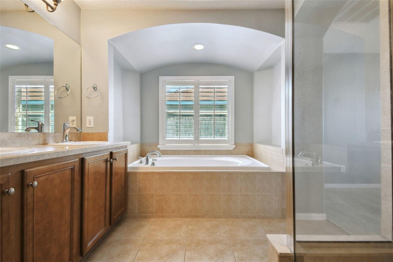 6816 GUILFORD BRIDGE DR, APOLLO BEACH, FL, 33572