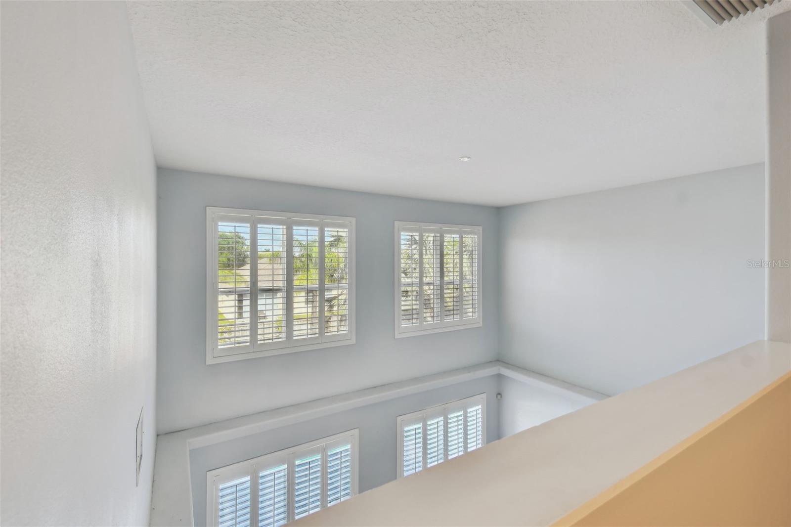 6816 GUILFORD BRIDGE DR, APOLLO BEACH, FL, 33572