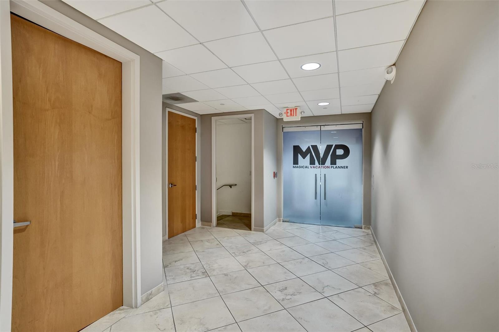 6052 TURKEY LAKE RD, ORLANDO, FL, 32819