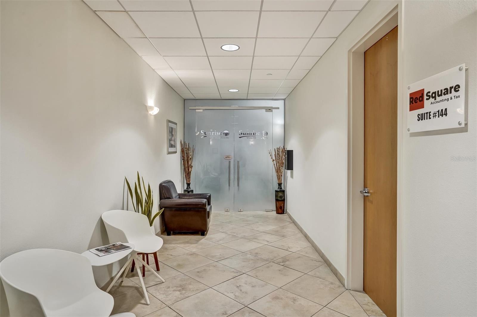 6052 TURKEY LAKE RD, ORLANDO, FL, 32819