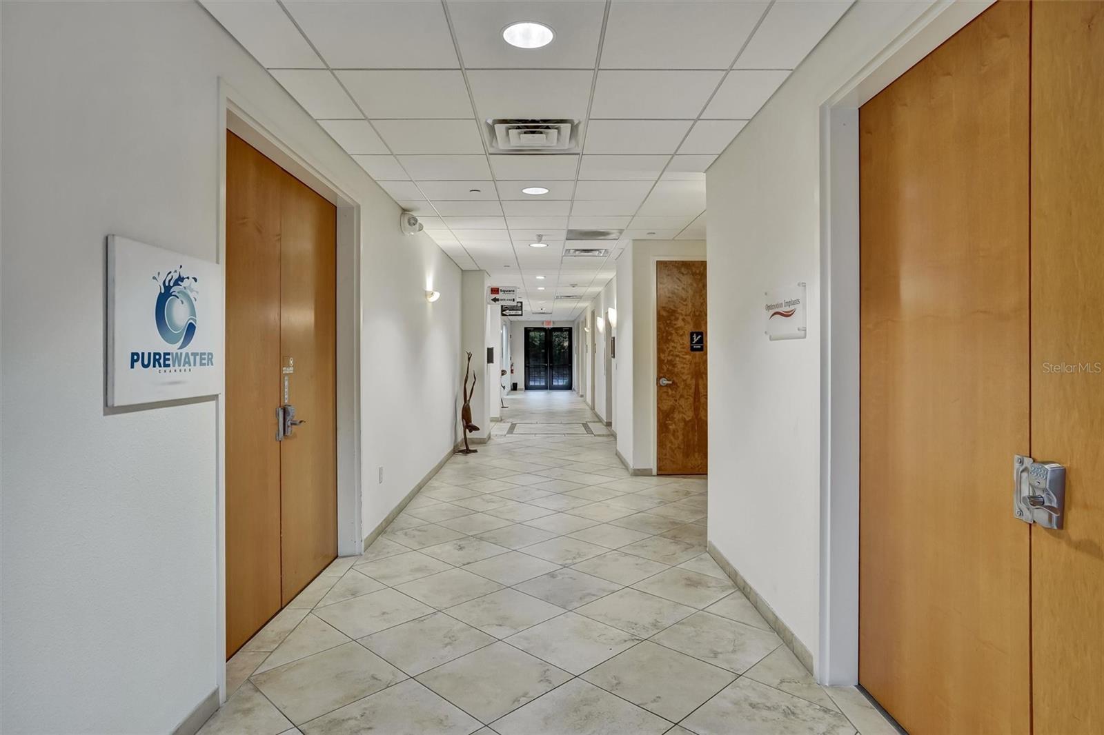 6052 TURKEY LAKE RD, ORLANDO, FL, 32819