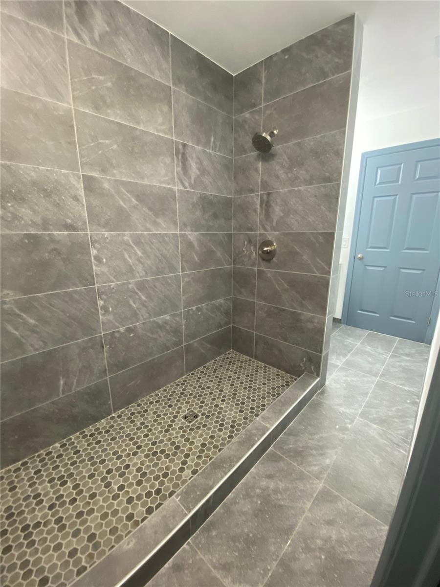 145 W FERN DR, ORANGE CITY, FL, 32763