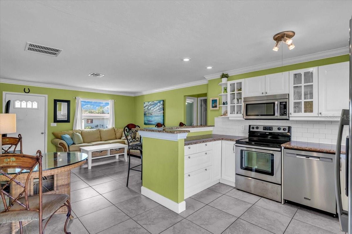 328 CHANNEL LN, NOKOMIS, FL, 34275