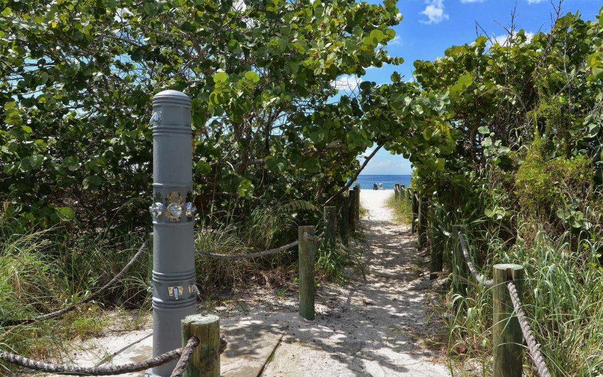 328 CHANNEL LN, NOKOMIS, FL, 34275