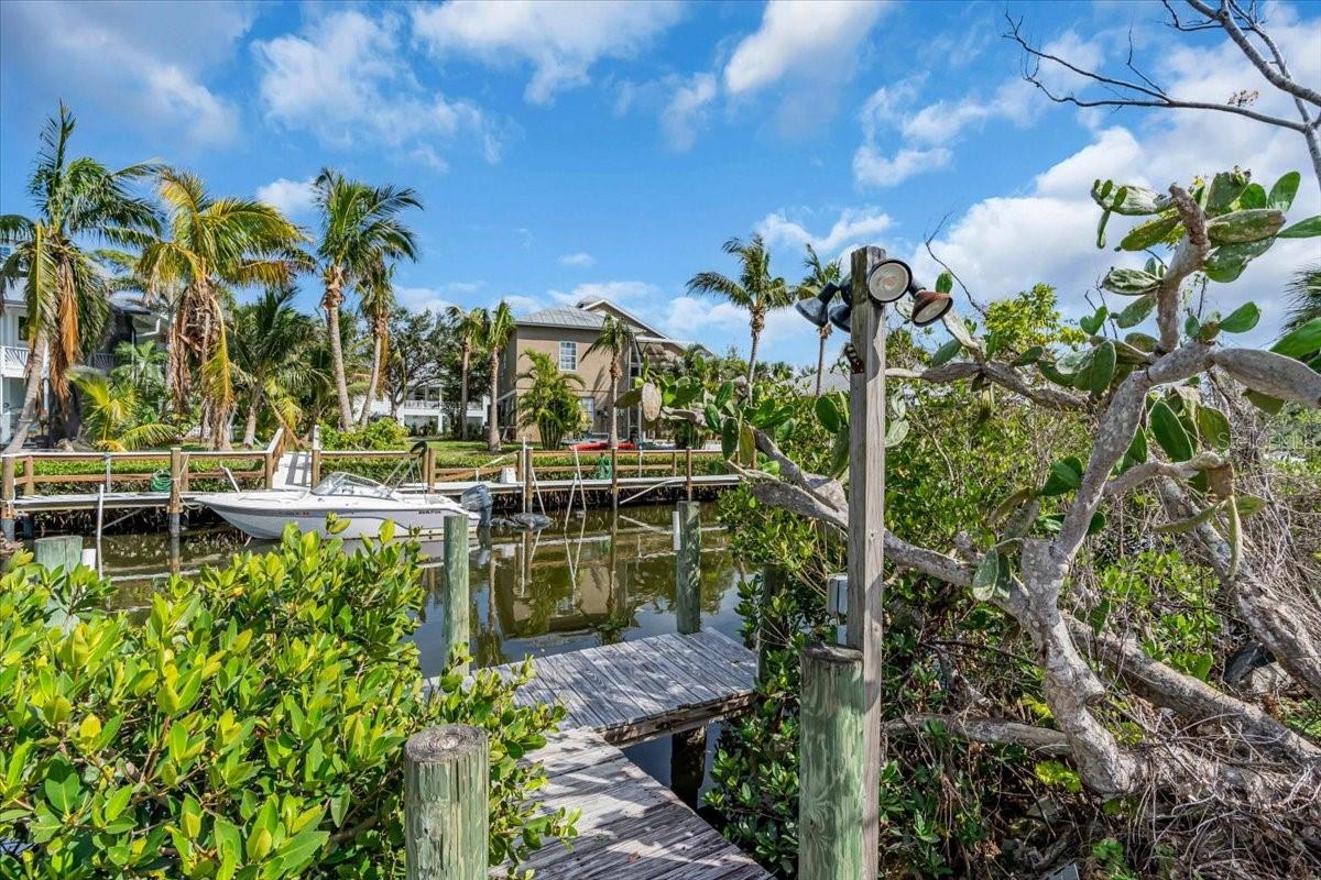 328 CHANNEL LN, NOKOMIS, FL, 34275