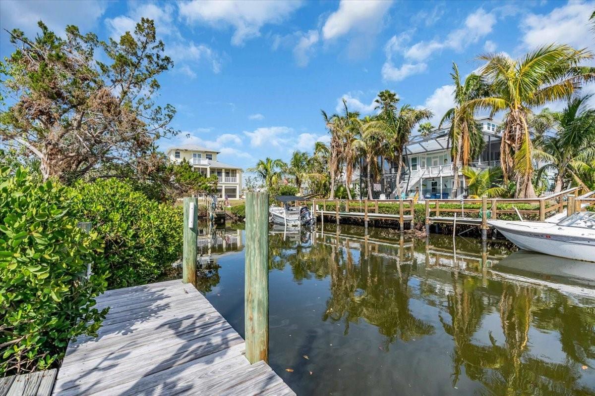 328 CHANNEL LN, NOKOMIS, FL, 34275