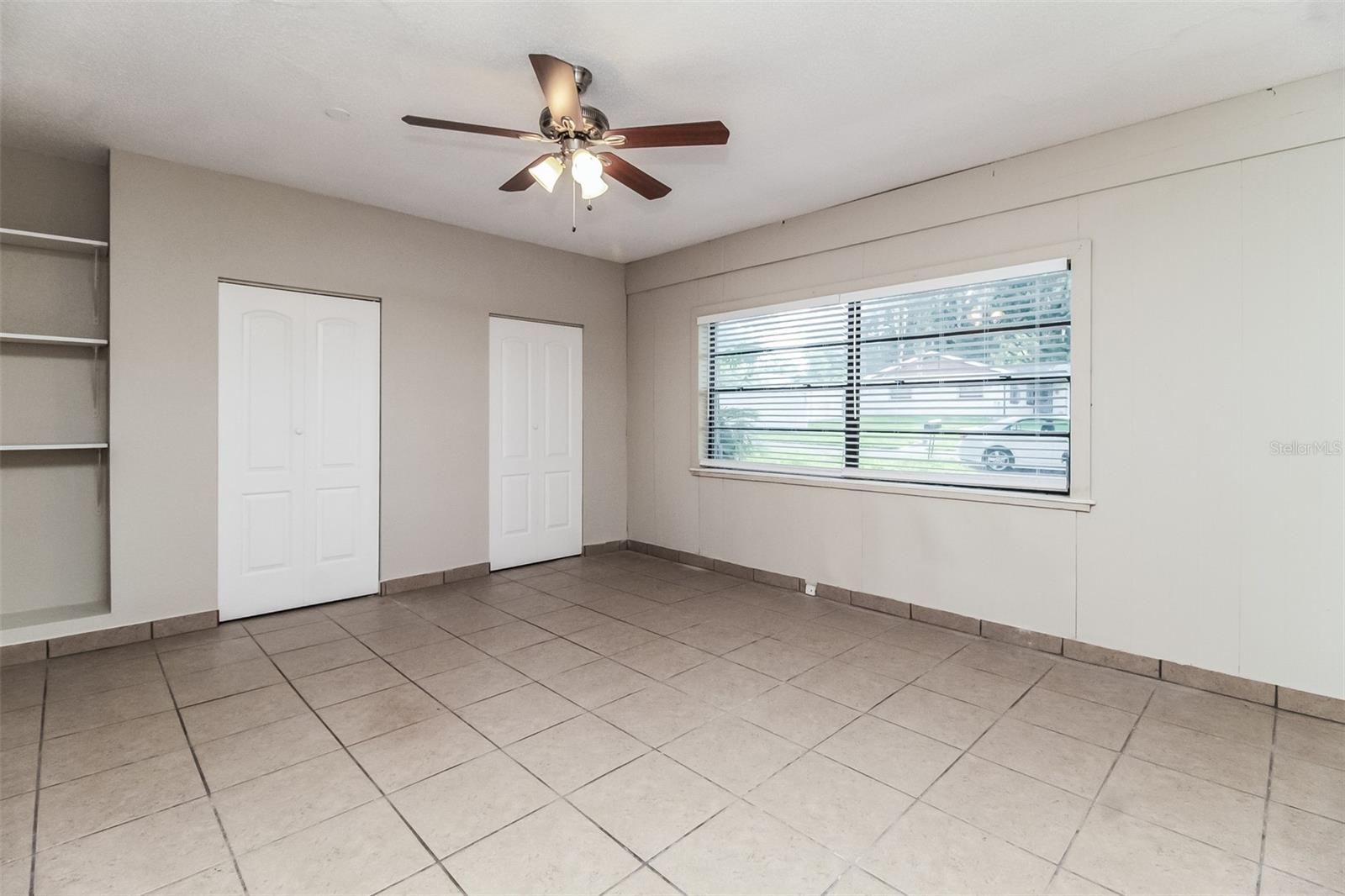 8828 AVA LAKE DR, ORLANDO, FL, 32810