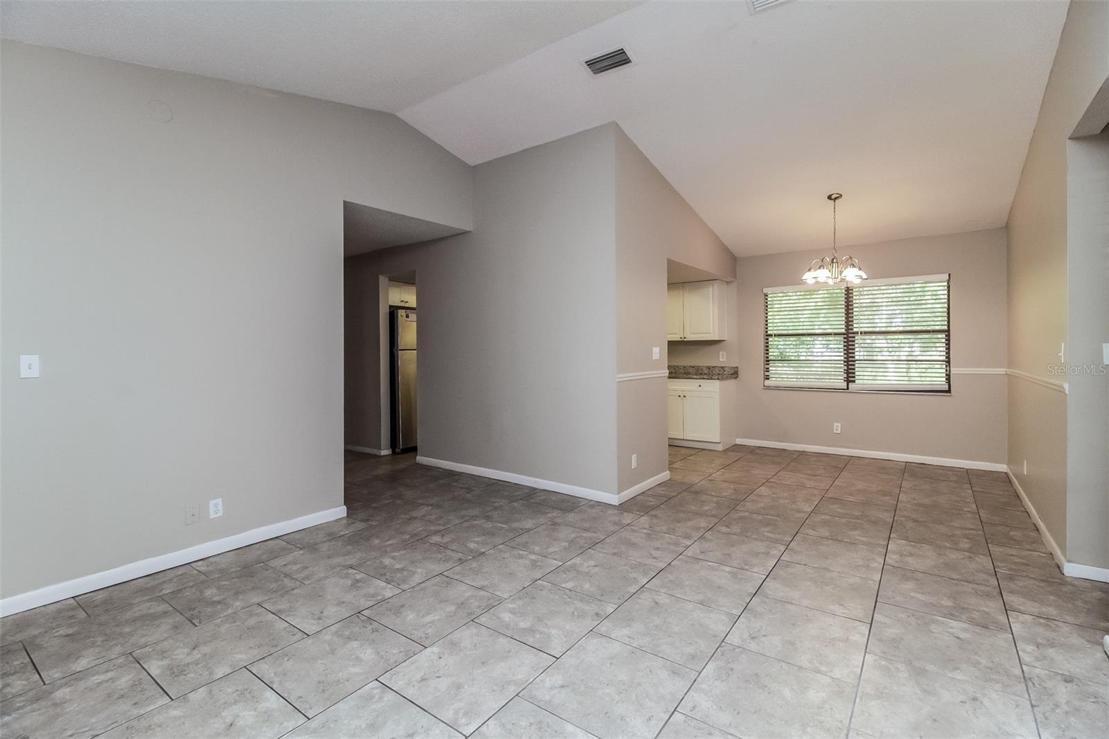 8828 AVA LAKE DR, ORLANDO, FL, 32810