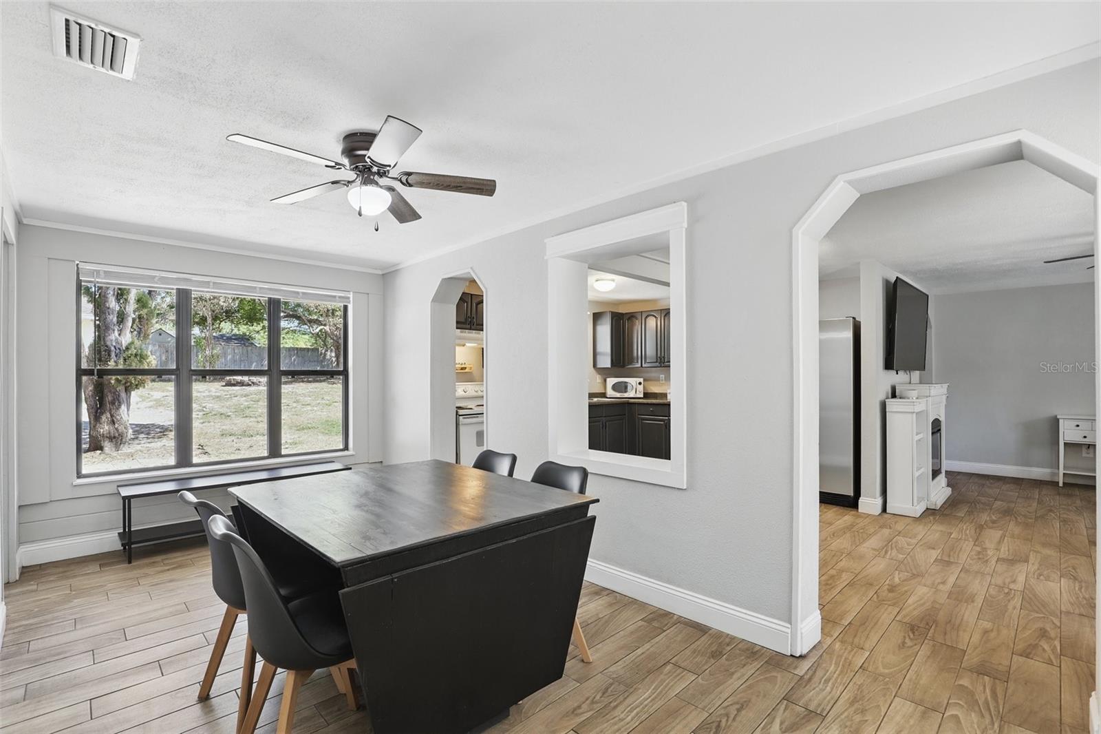 211 AGUA VISTA ST, DEBARY, FL, 32713
