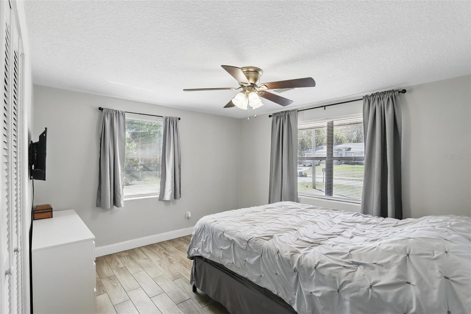 211 AGUA VISTA ST, DEBARY, FL, 32713