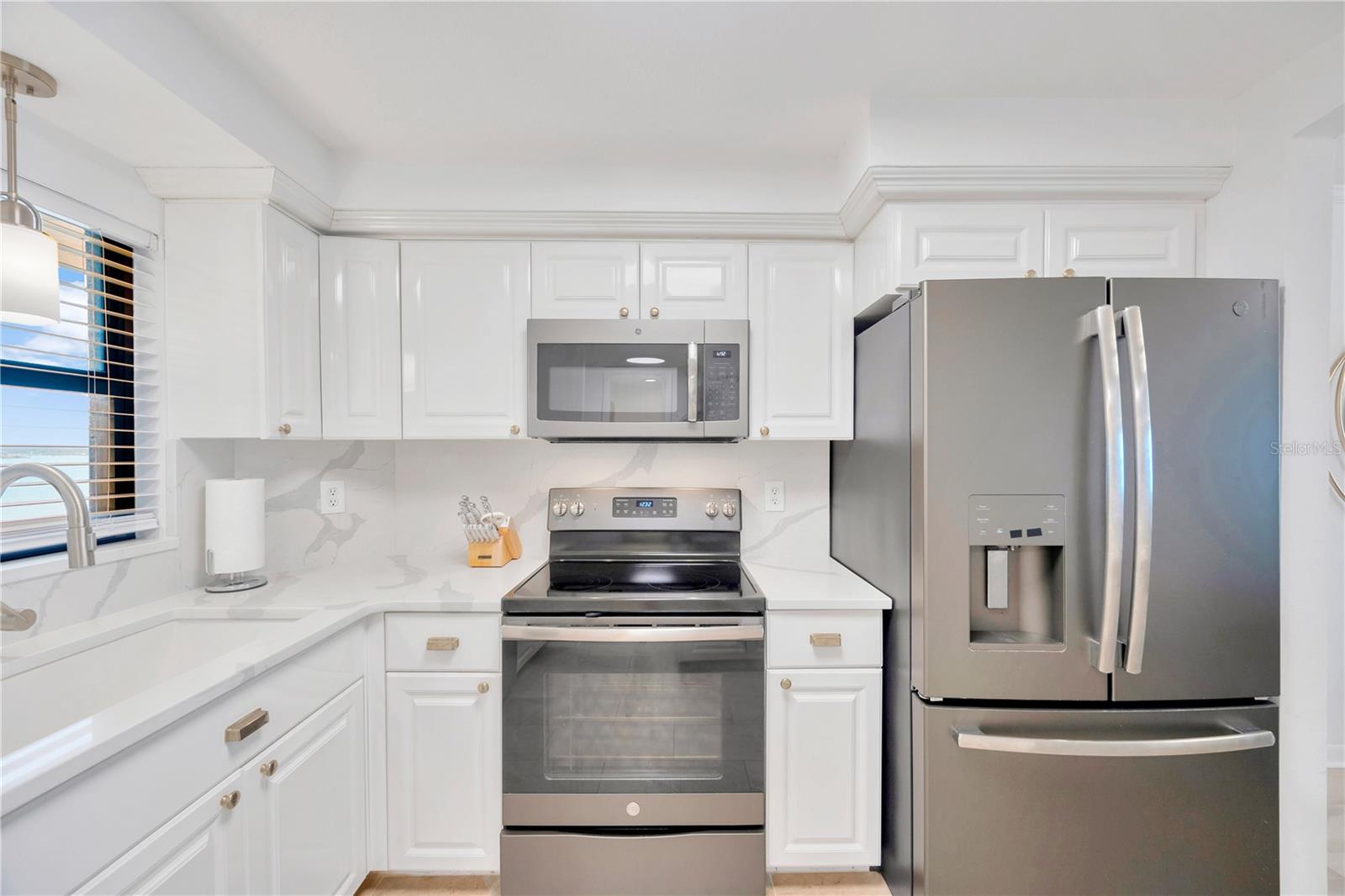 1270 GULF BLVD #2004, CLEARWATER BEACH, FL, 33767