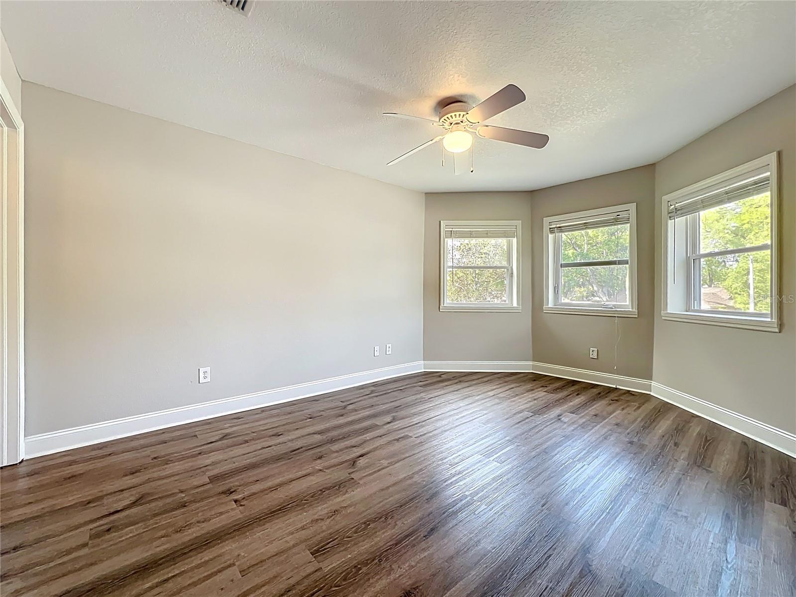 22119 WEEKS BLVD, LAND O LAKES, FL, 34639