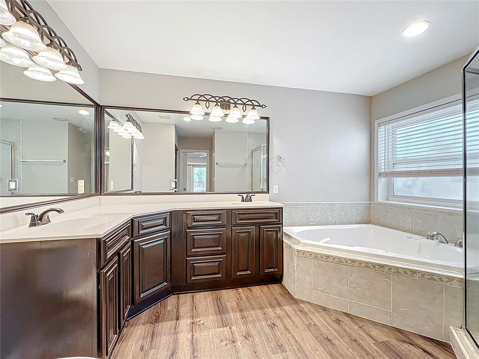 22119 WEEKS BLVD, LAND O LAKES, FL, 34639