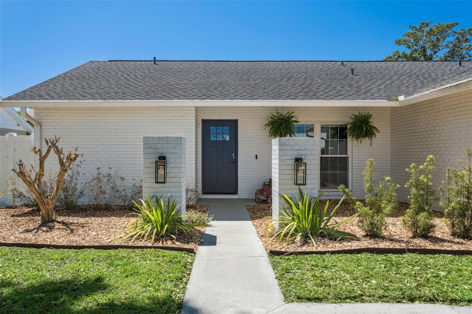11012 ASHBOURNE CIR, TAMPA, FL, 33624