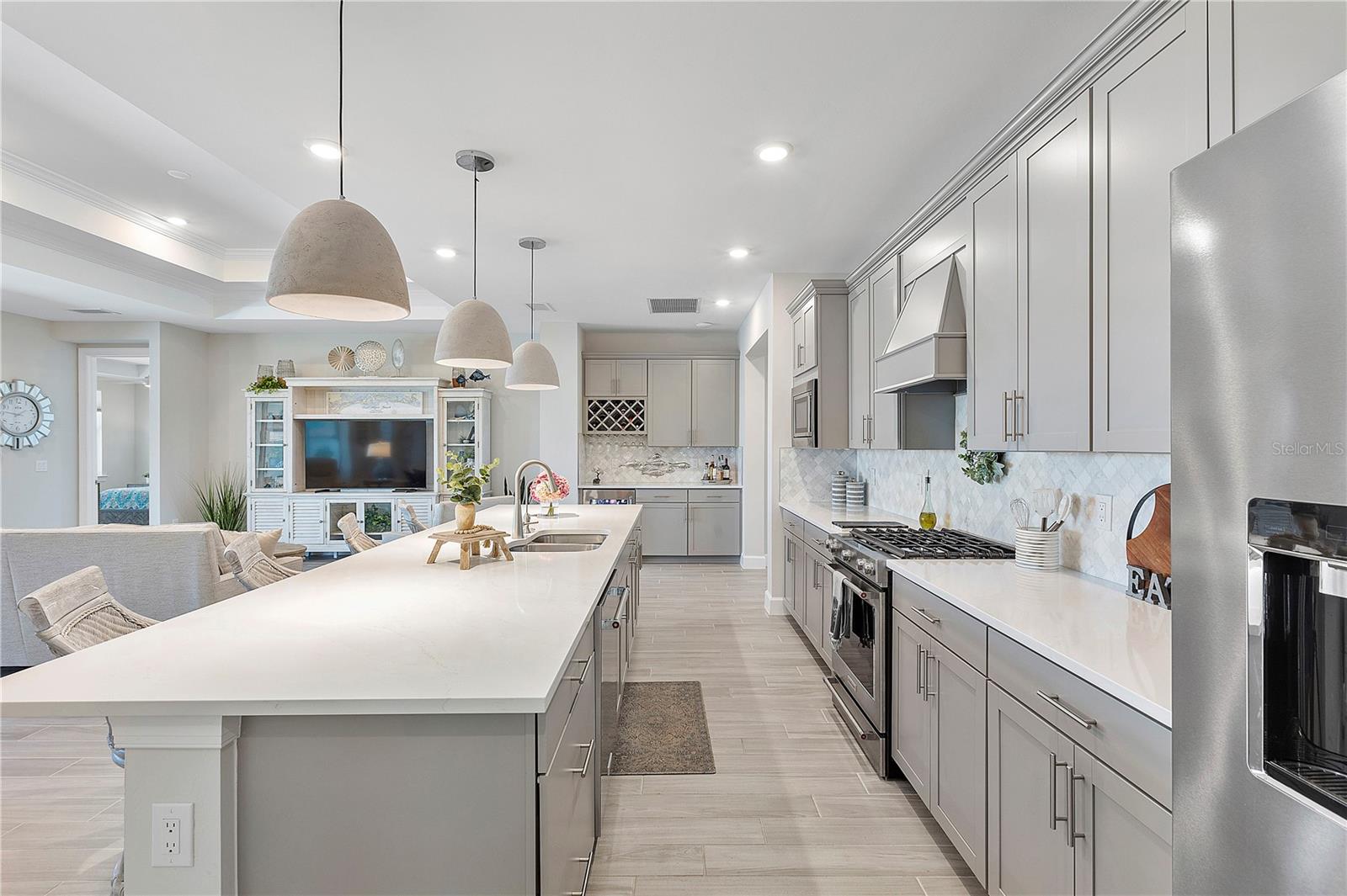 16064 SHORELINE DR, PUNTA GORDA, FL, 33982