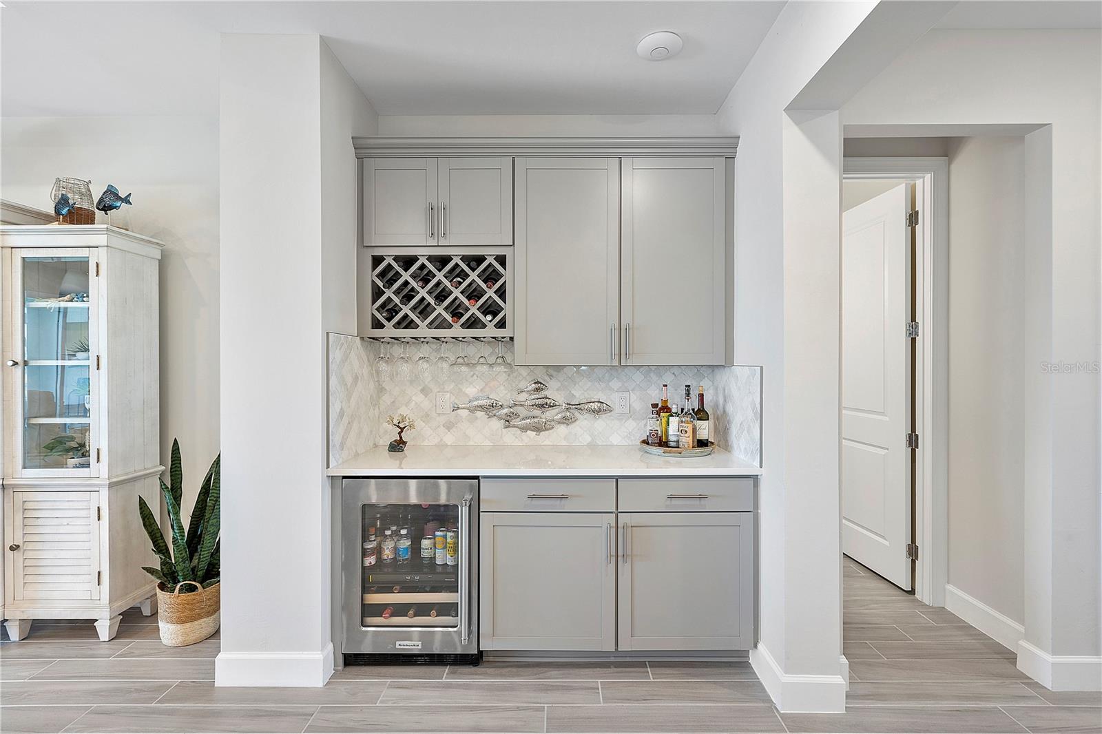 16064 SHORELINE DR, PUNTA GORDA, FL, 33982