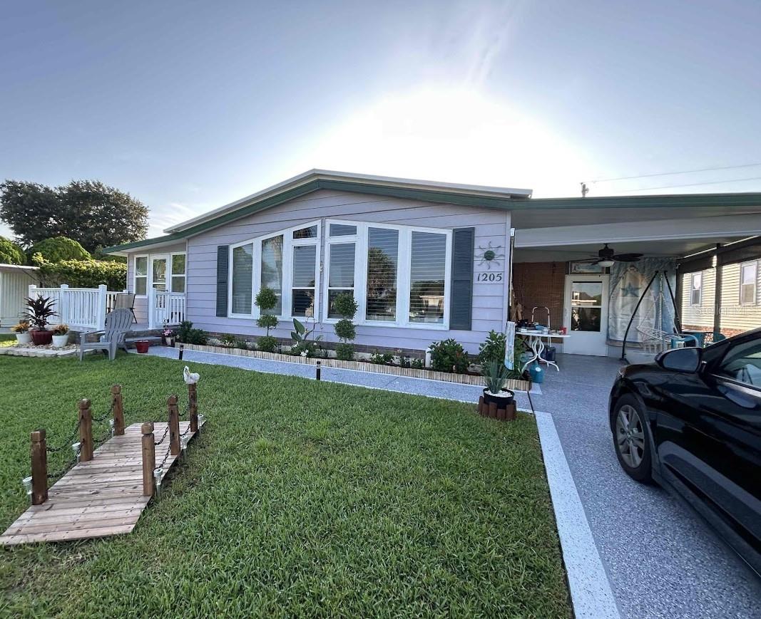 1205 DUSTIN DR, LADY LAKE, FL, 32159