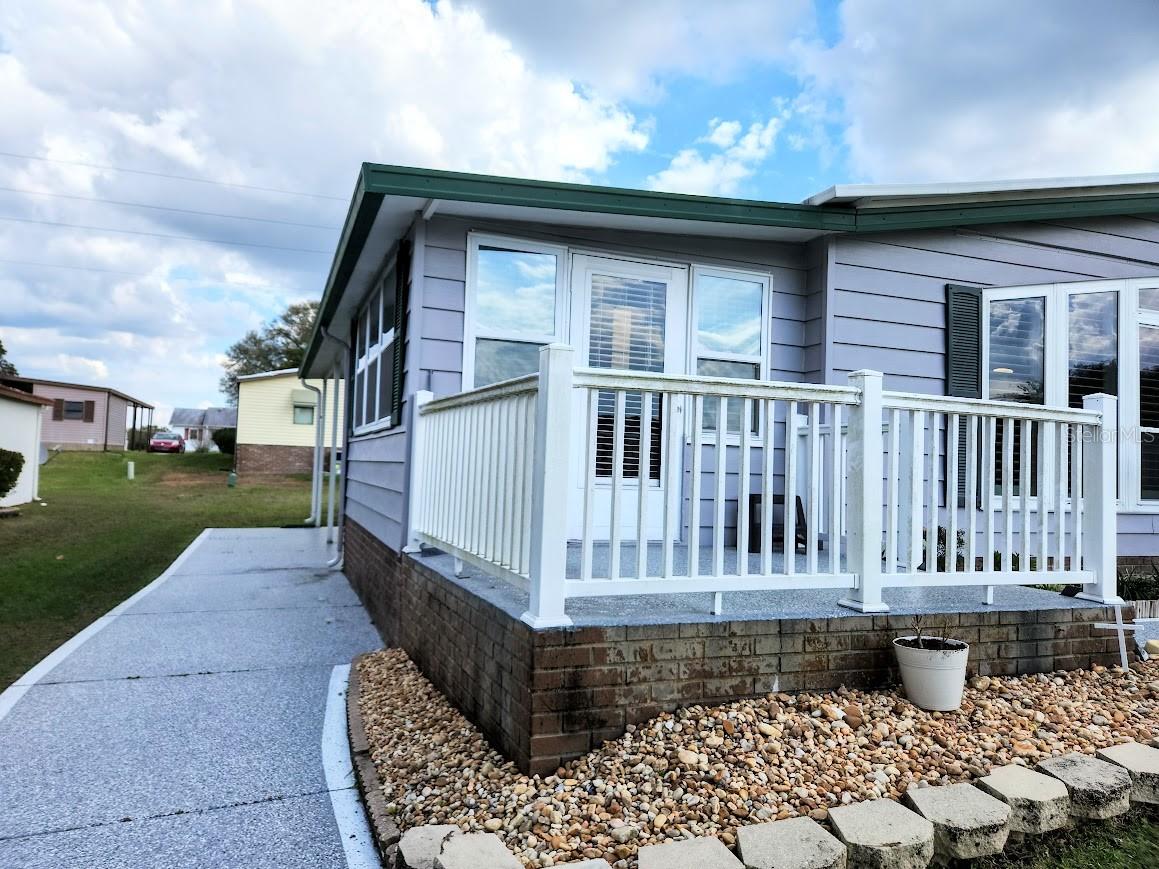 1205 DUSTIN DR, LADY LAKE, FL, 32159