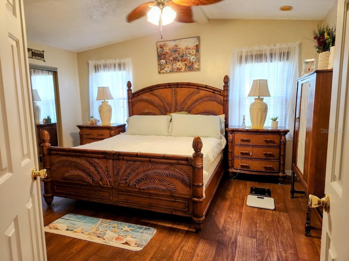 1205 DUSTIN DR, LADY LAKE, FL, 32159