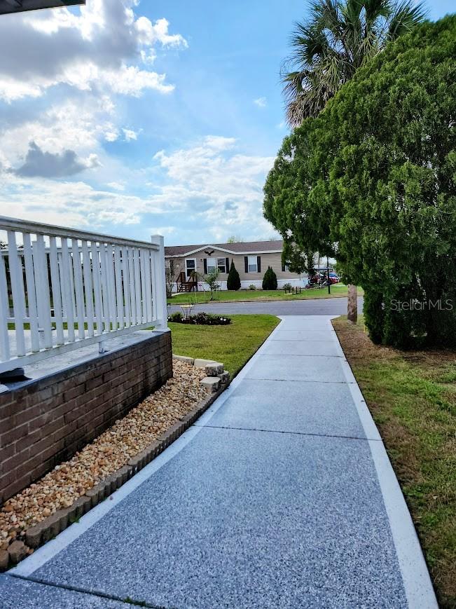 1205 DUSTIN DR, LADY LAKE, FL, 32159