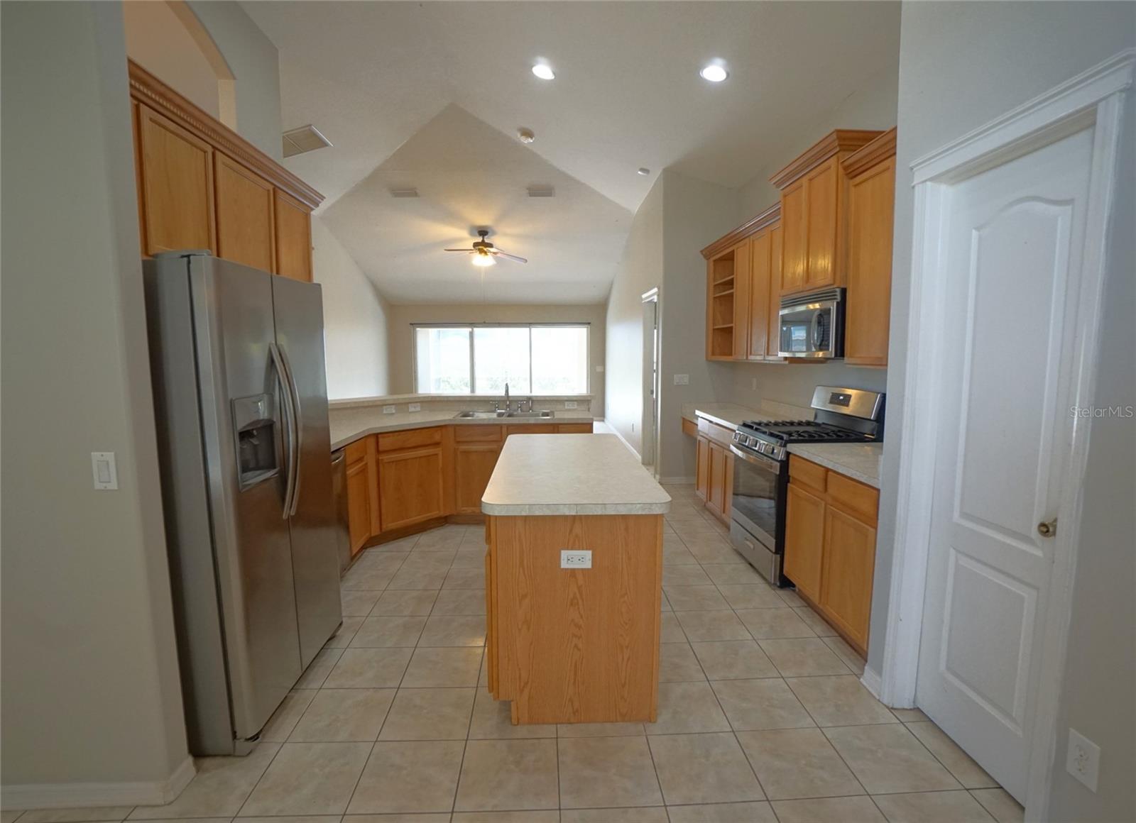 6807 GUILFORD CREST DR, APOLLO BEACH, FL, 33572