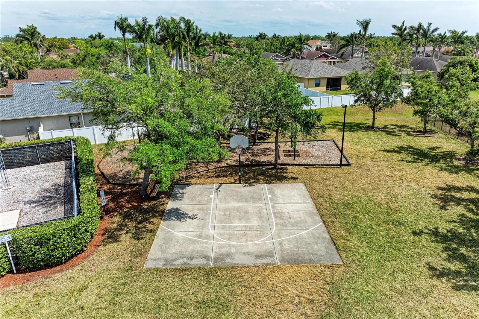 3426 72ND DR E, SARASOTA, FL, 34243