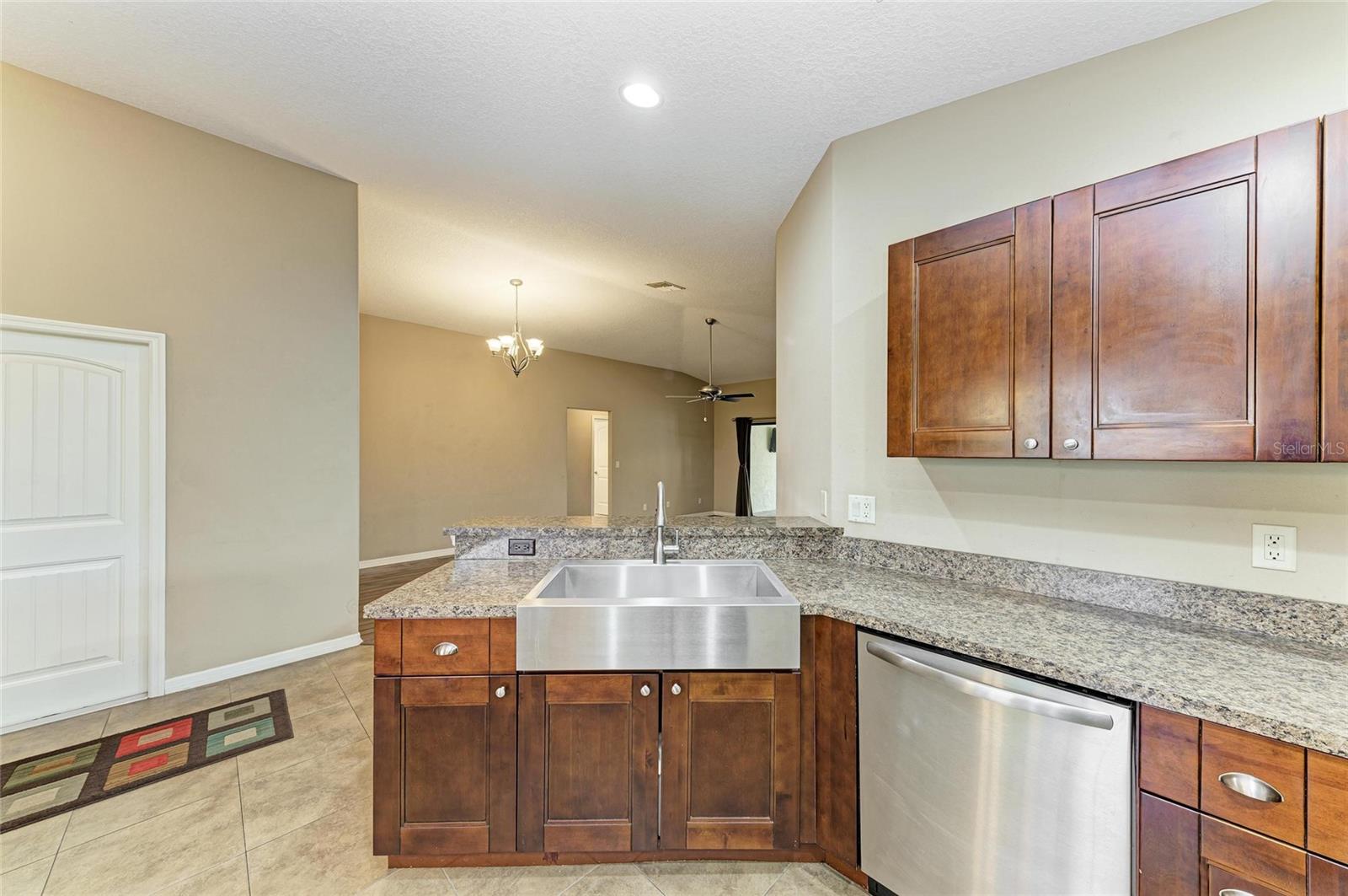 3426 72ND DR E, SARASOTA, FL, 34243