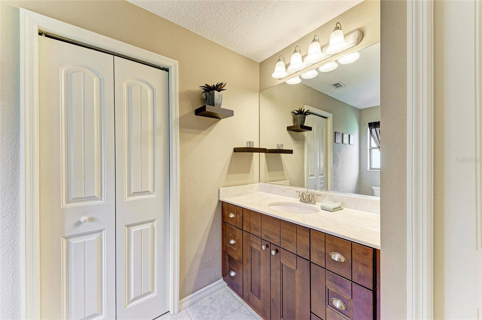 3426 72ND DR E, SARASOTA, FL, 34243