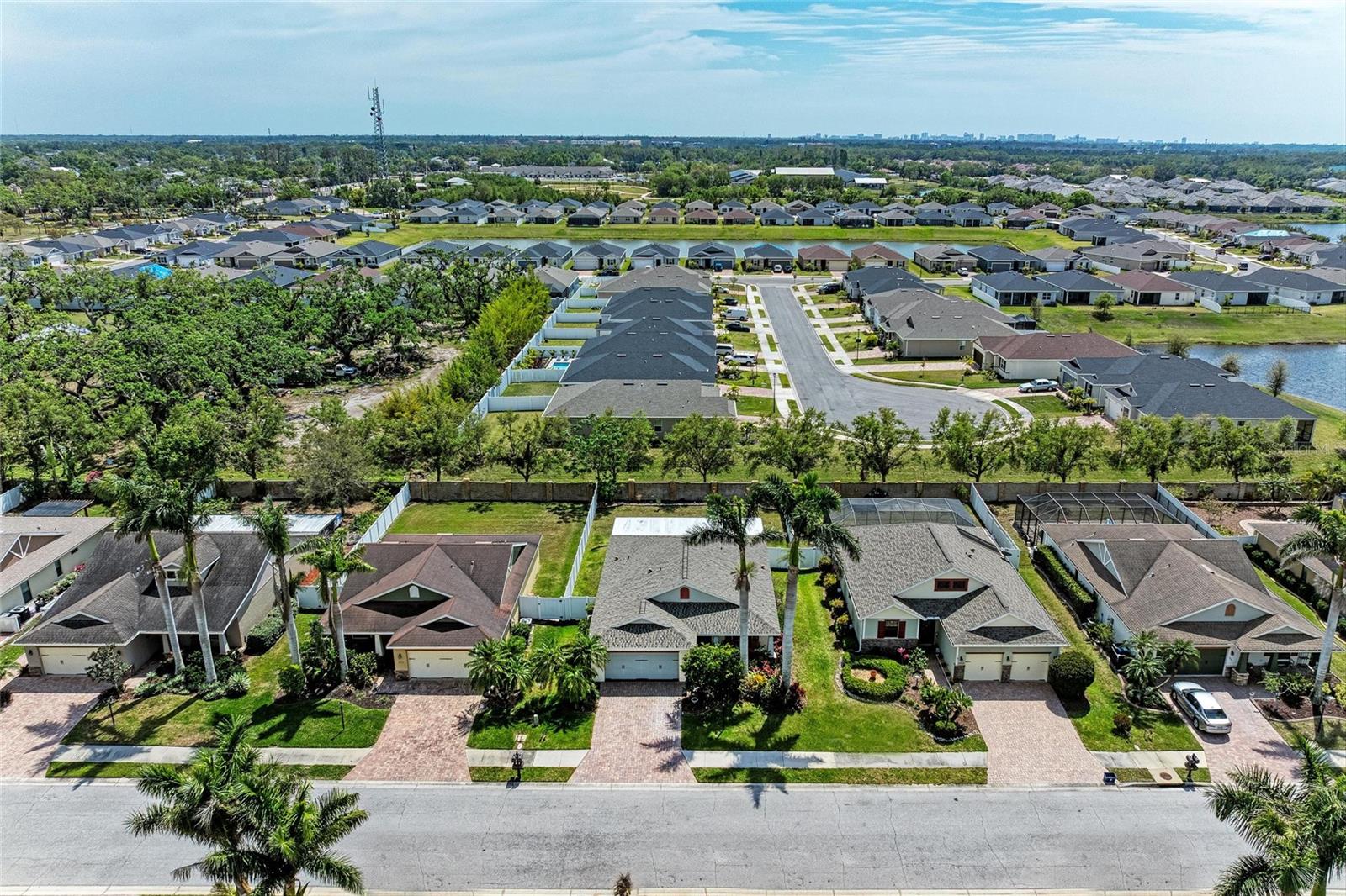 3426 72ND DR E, SARASOTA, FL, 34243