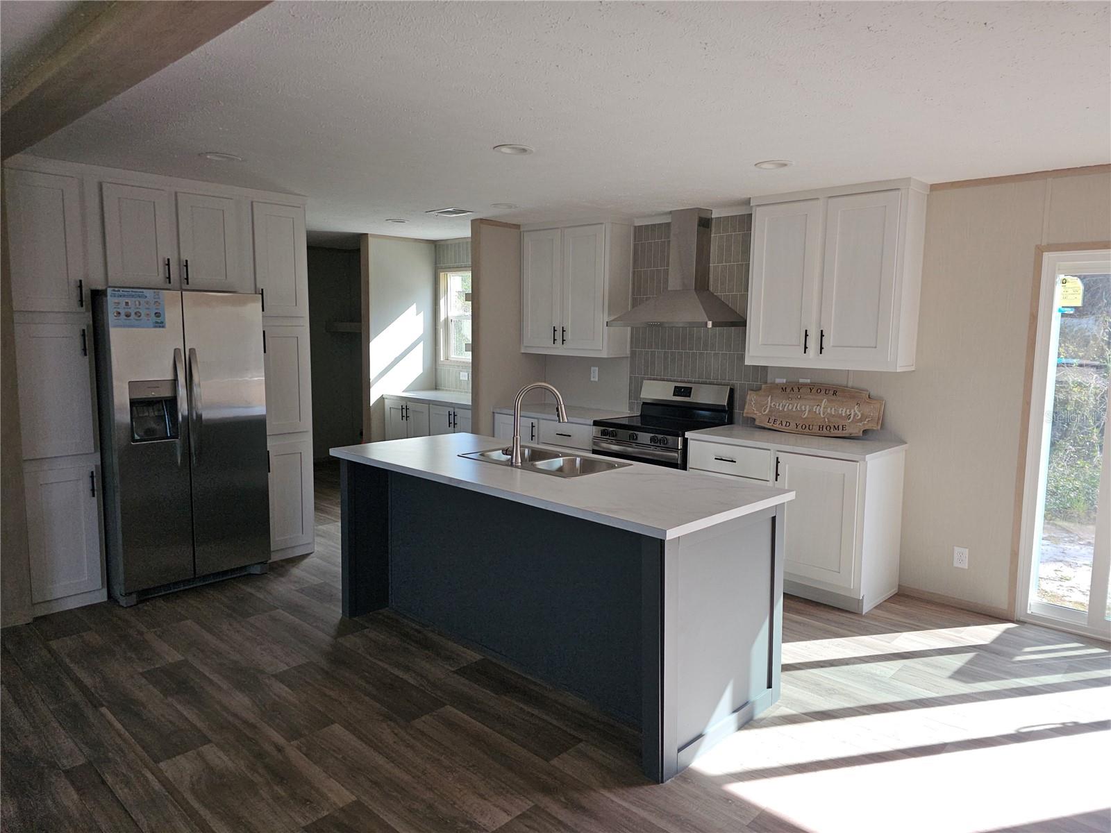 17450 TENTH AVE, UMATILLA, FL, 32784