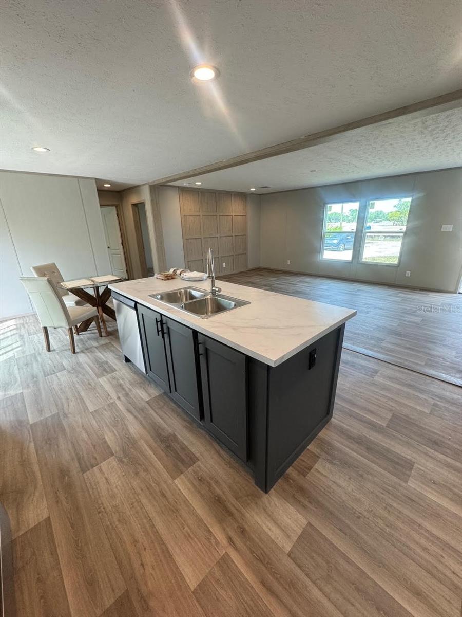 17450 TENTH AVE, UMATILLA, FL, 32784