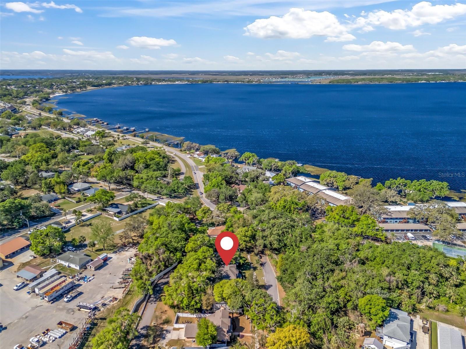 208 HIDEAWAY CT, MINNEOLA, FL, 34715