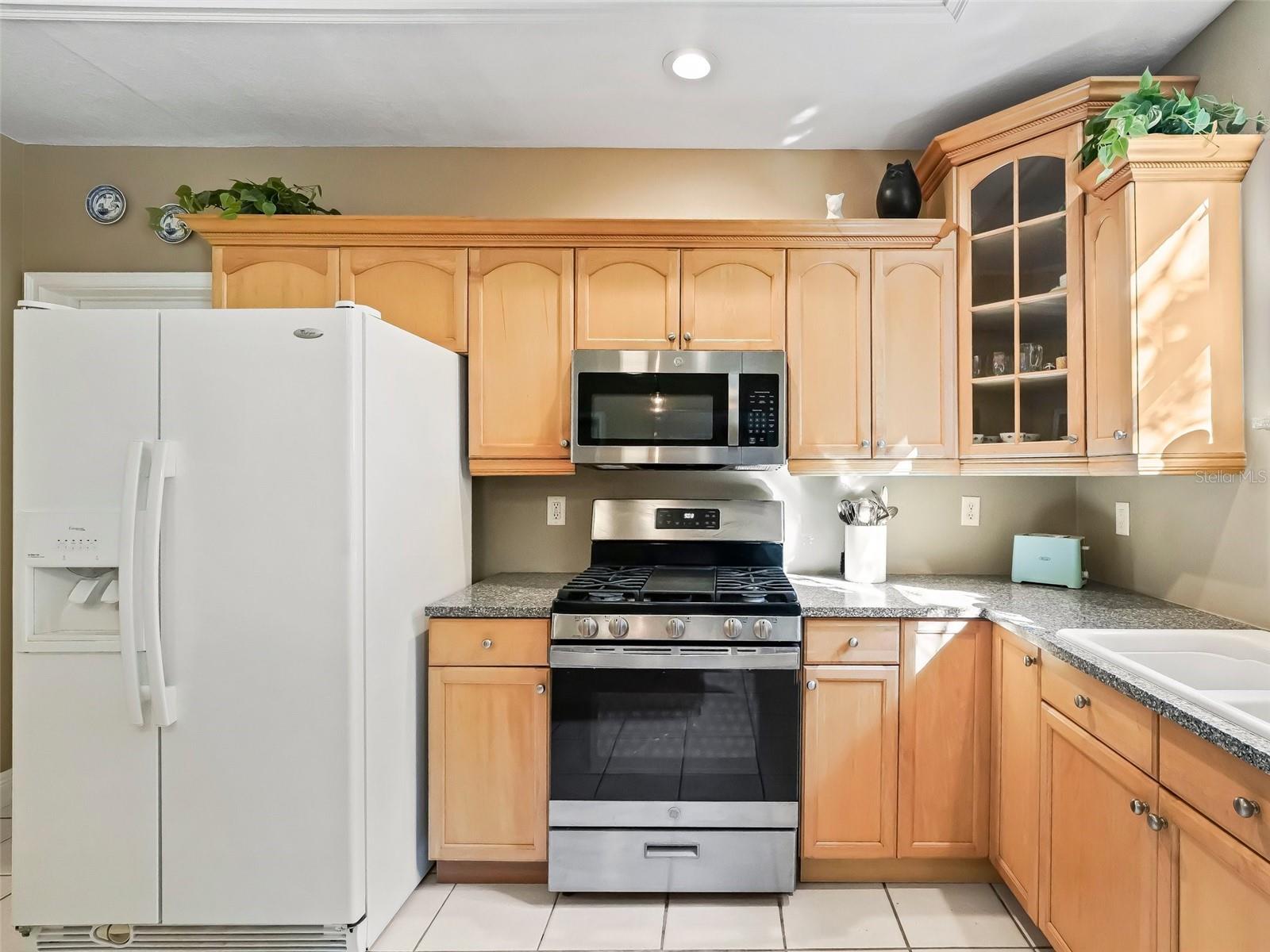 208 HIDEAWAY CT, MINNEOLA, FL, 34715