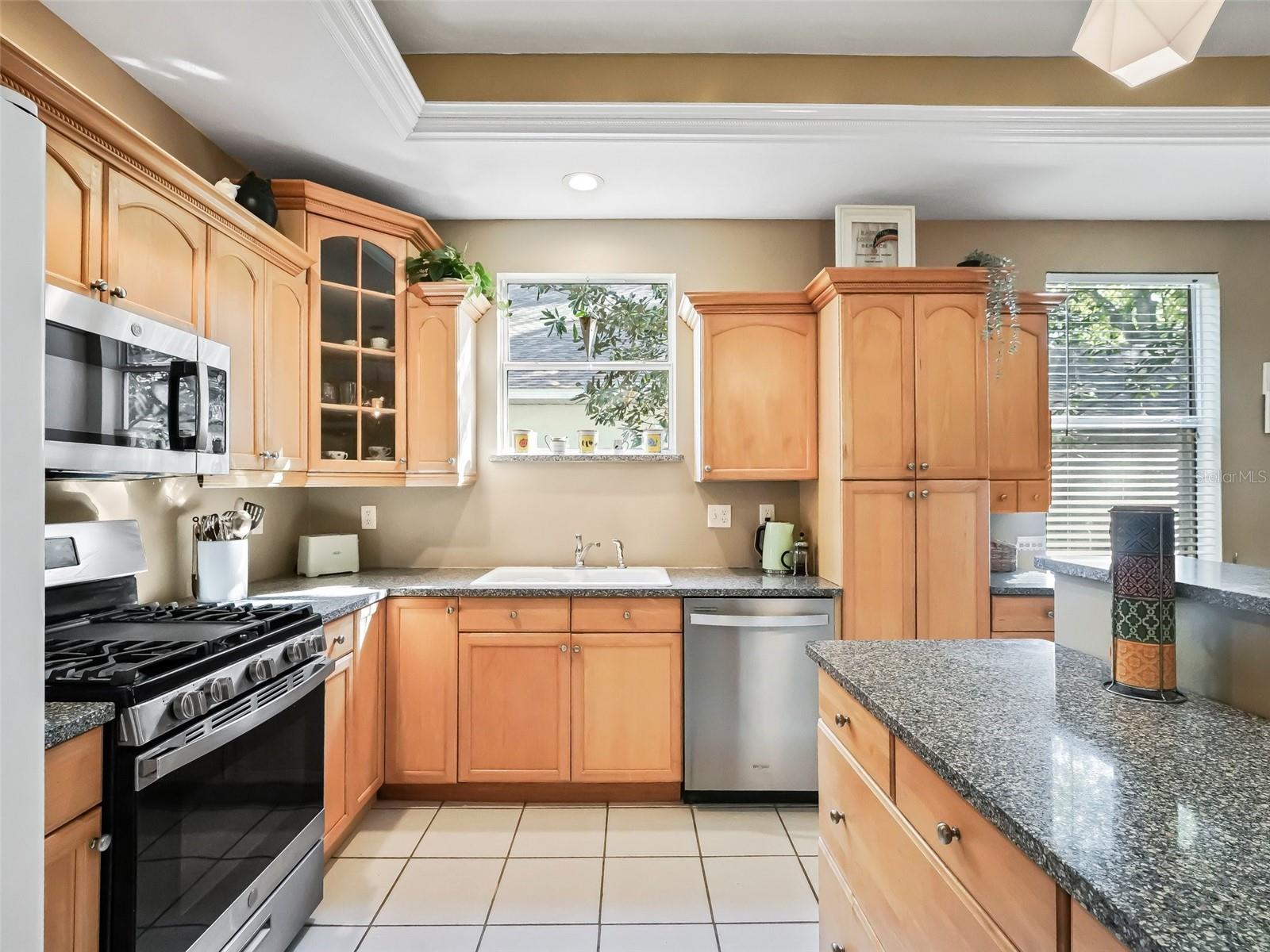 208 HIDEAWAY CT, MINNEOLA, FL, 34715