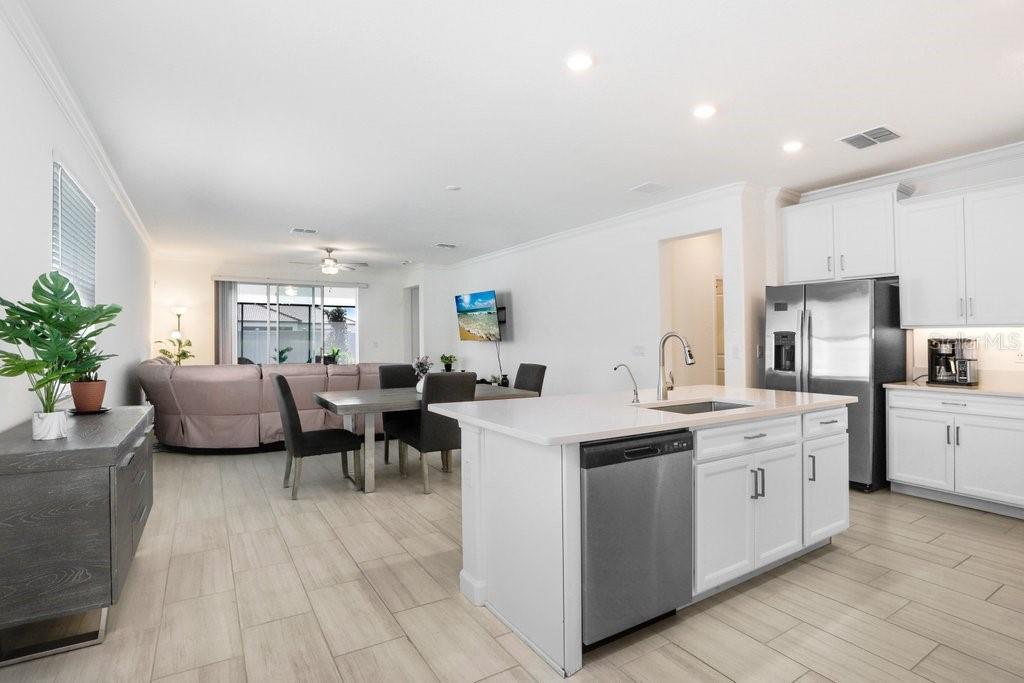 17214 STAR BANKS ST, WIMAUMA, FL, 33598