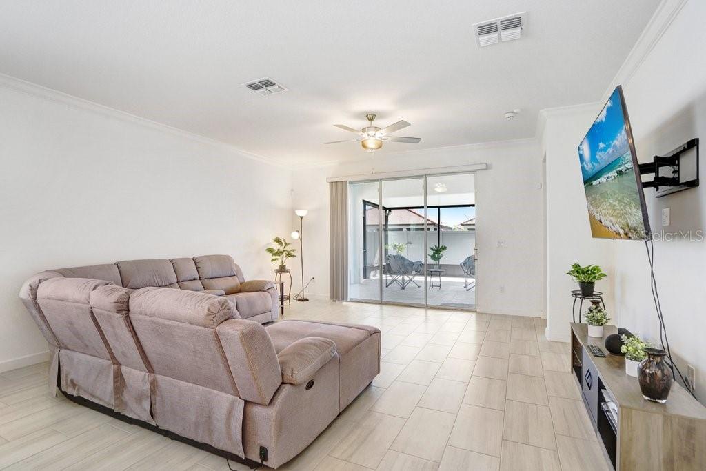 17214 STAR BANKS ST, WIMAUMA, FL, 33598