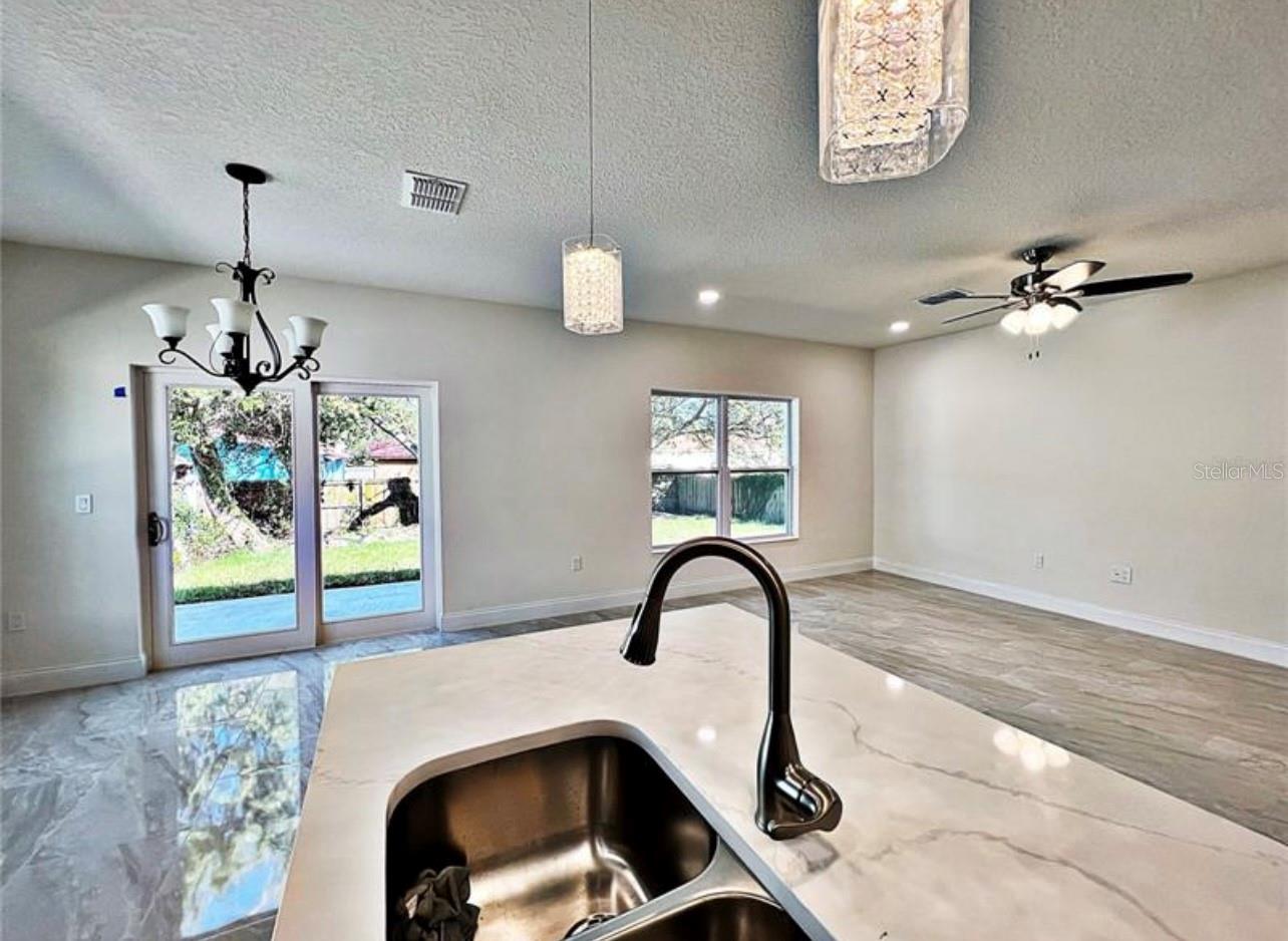 12 E MURPHY ST E, DAVENPORT, FL, 33837