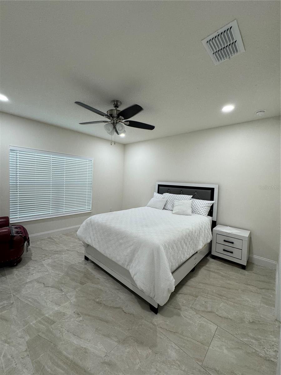 12 E MURPHY ST E, DAVENPORT, FL, 33837