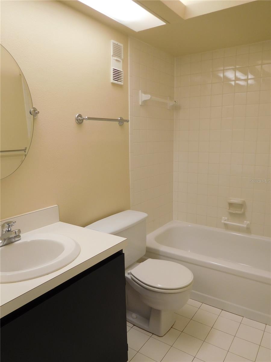 2700 NEBRASKA AVE #1-205, PALM HARBOR, FL, 34684