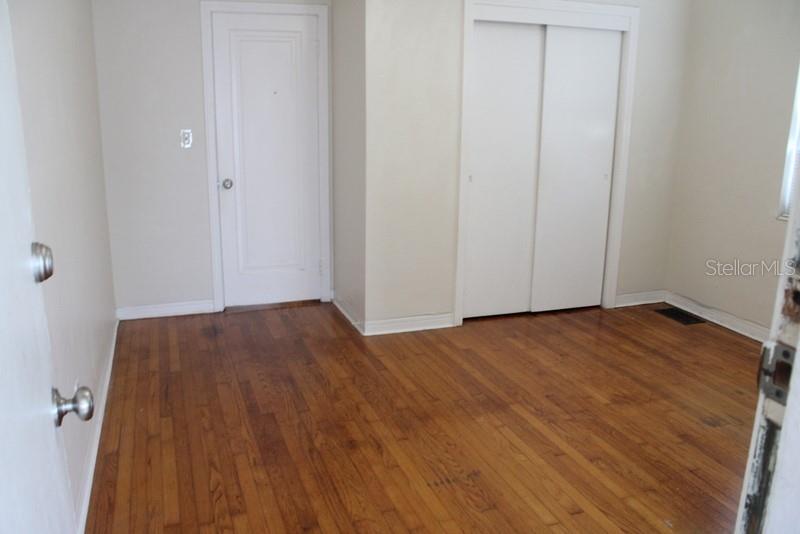 1500 30TH AVE N, ST PETERSBURG, FL, 33704