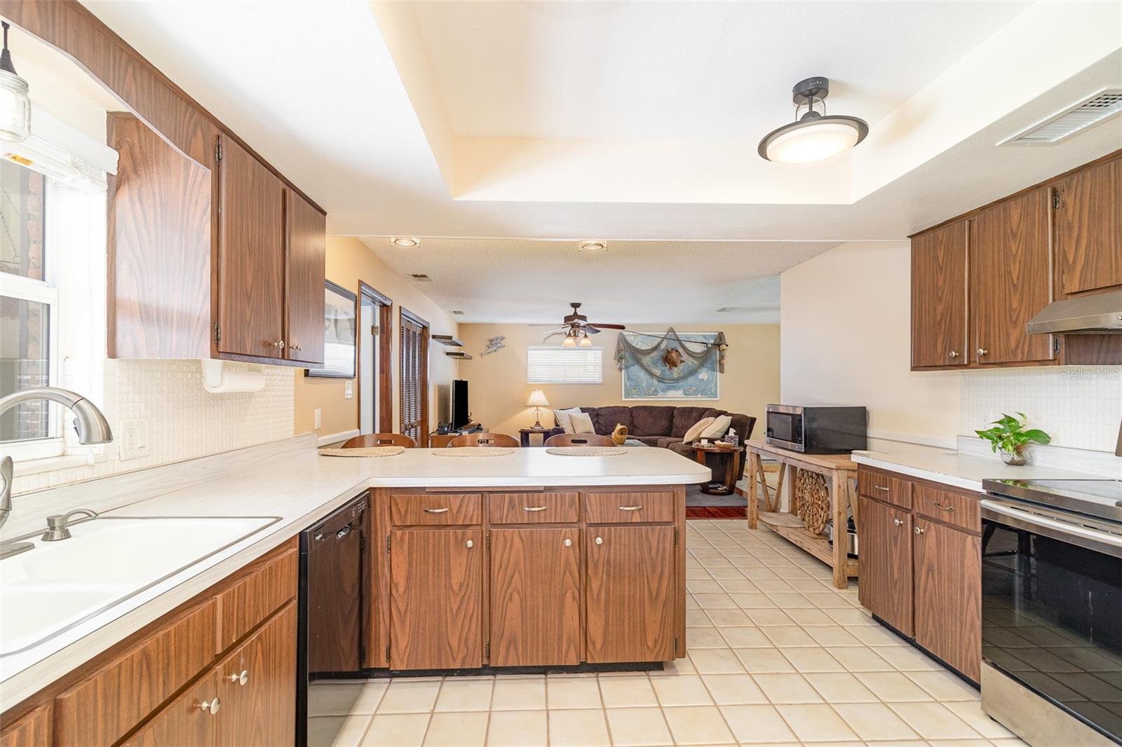 4231 YORKETOWNE RD, ORLANDO, FL, 32812