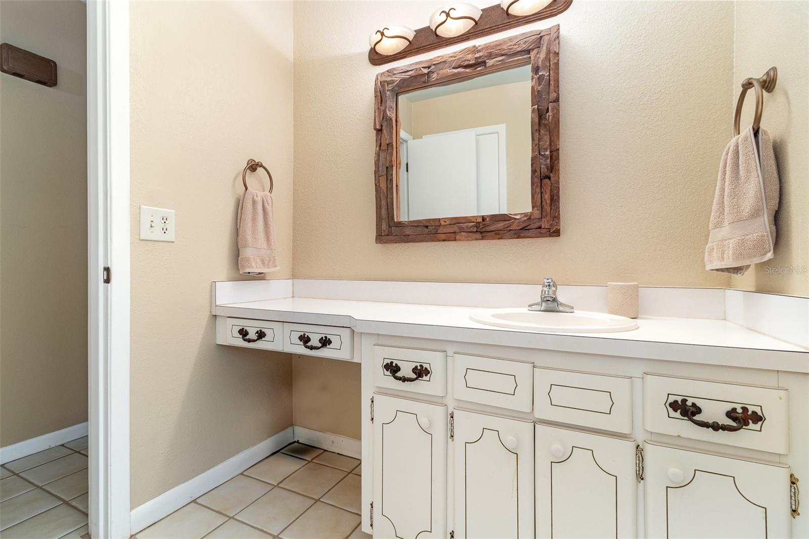 4231 YORKETOWNE RD, ORLANDO, FL, 32812